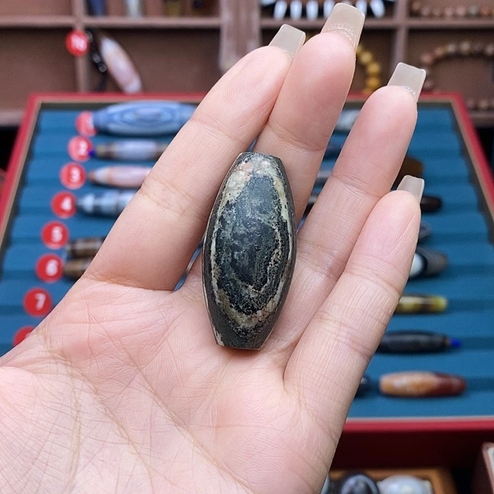 三***猫玛瑙/玉髓未镶嵌颈饰