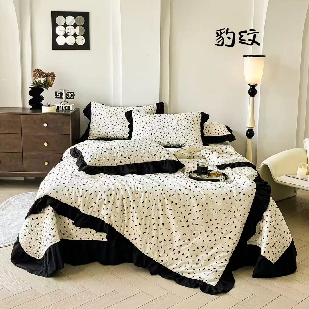 新款花边床盖夏凉被四件套（发两个快递）