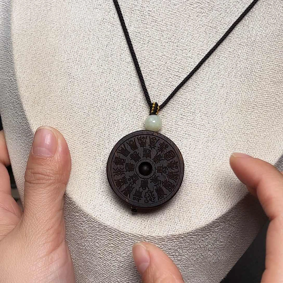 沉香吊坠越南芽庄绿棋楠吊坠