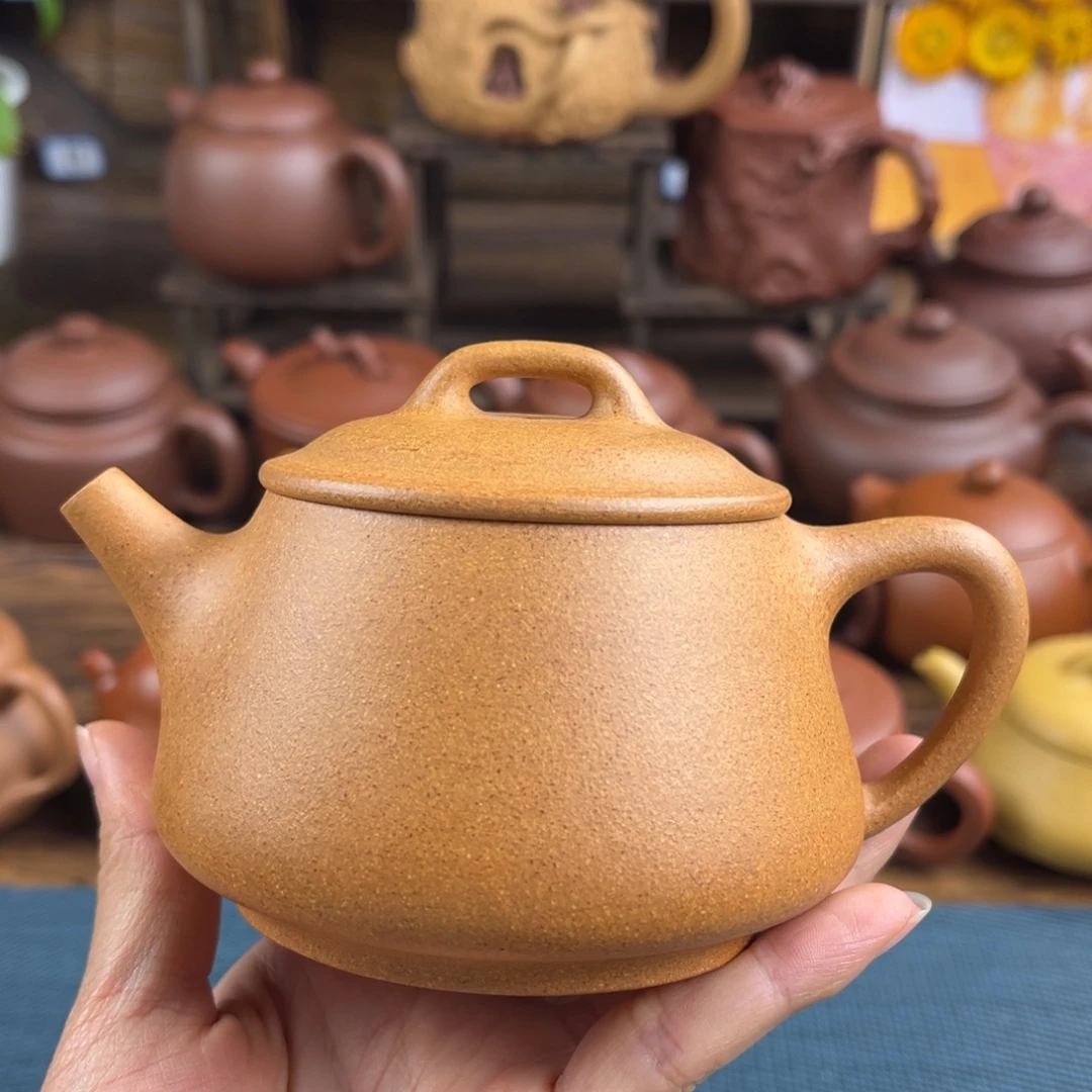 念***<紫砂茶壶手工制作工艺精湛