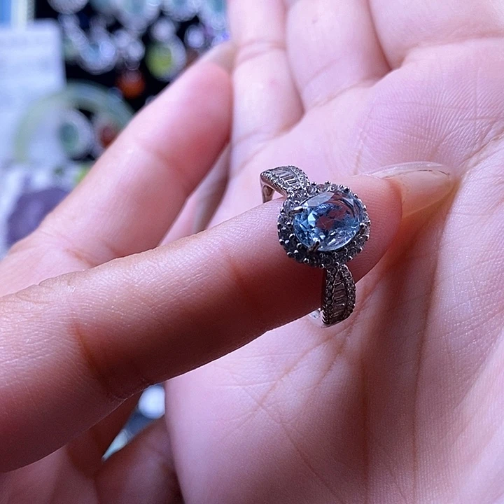 银S925镶嵌戒指托帕石