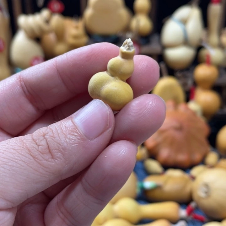 ****冲25美好的一天从吃瓜开始啦