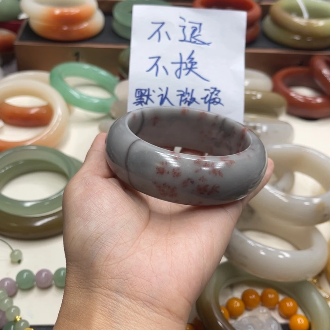 石英岩玉未镶嵌珠宝奇石60