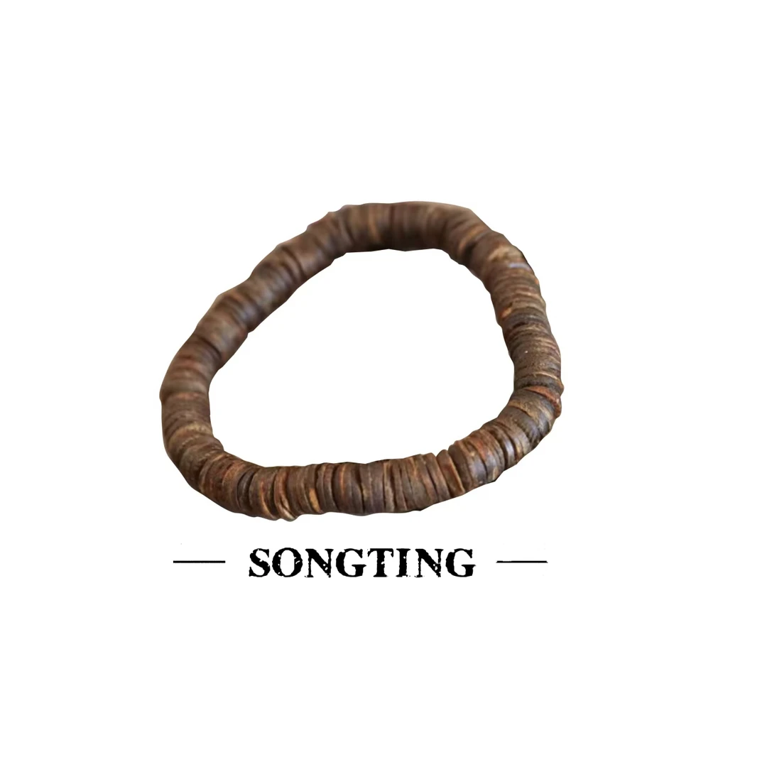 SONG TING |绿奇楠钱串子沉香手串