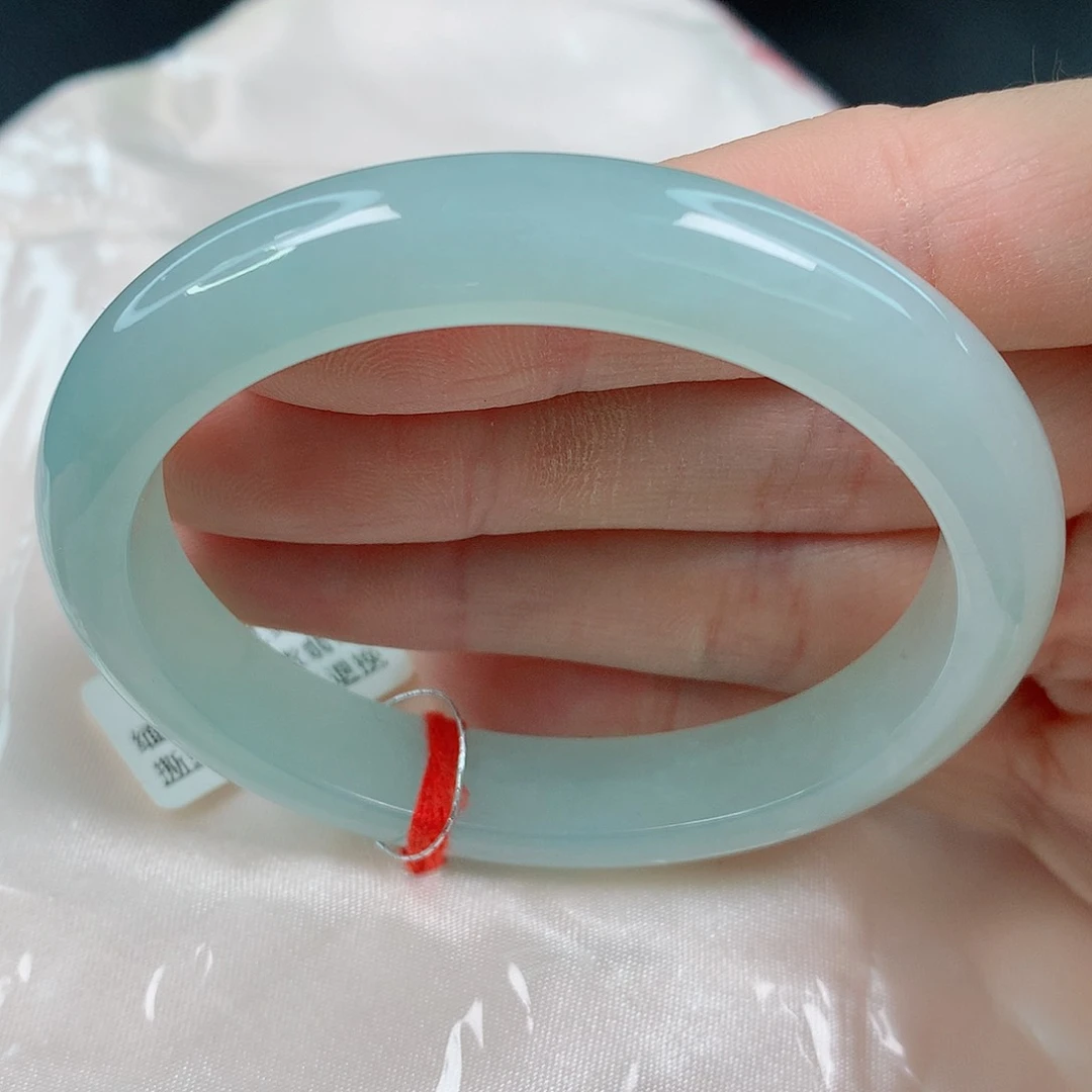 未镶嵌手镯翡翠54贵妃，甜绿均匀，水头好，细纹，033