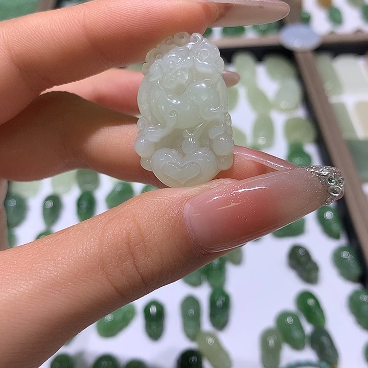 和田玉未镶嵌项链