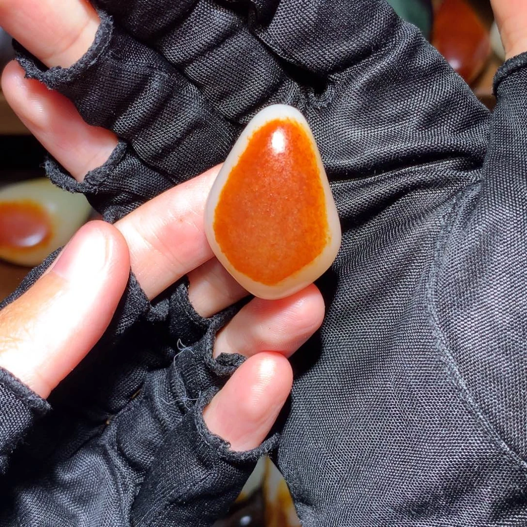 超***噻和田玉未镶嵌颈饰