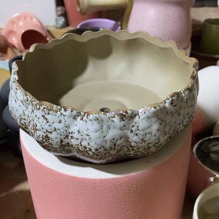 摆件陶盆有孔 微瑕介意勿拍