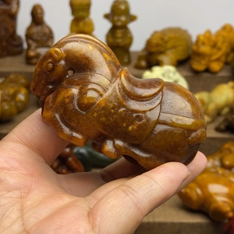 蛇纹石玉未镶嵌颈饰75