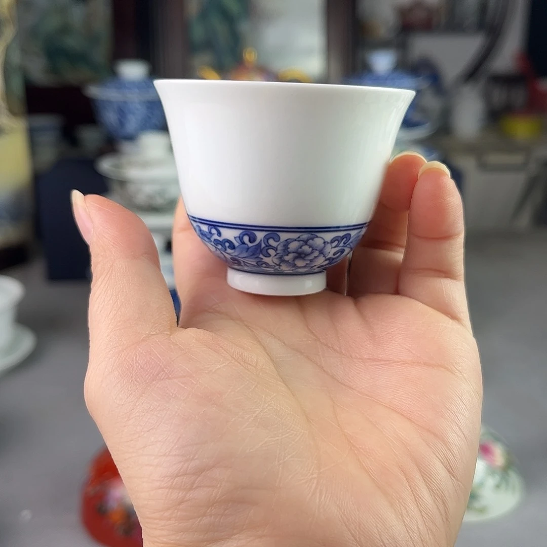 福利陶瓷小杯一个