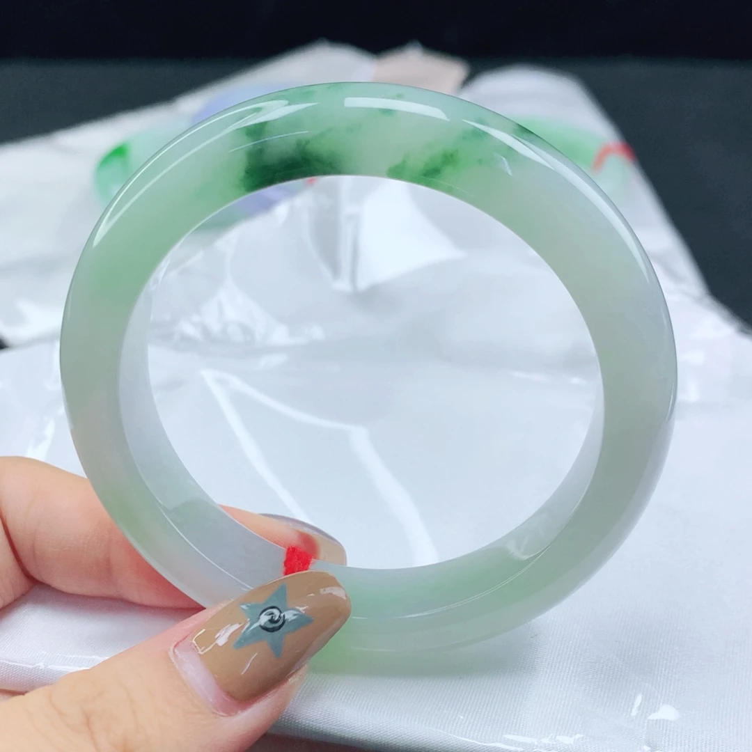 翡翠未镶嵌手镯缅甸55.5冰润飘绿正圈