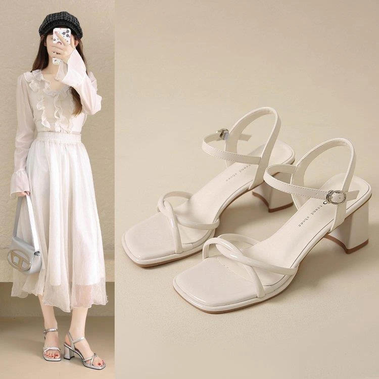 一字带银色凉鞋女2025夏季新款法式气质配裙子不累脚超美中跟凉鞋