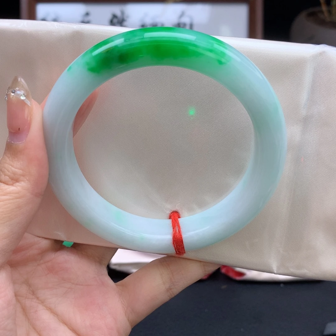 翡翠手镯未镶嵌白底青正圈24号