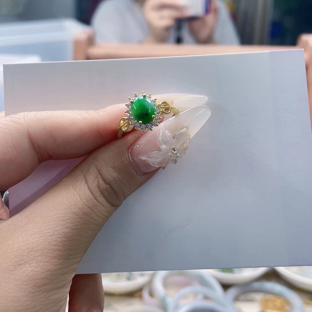 翡翠未镶嵌颈饰天然翡翠Ａ货