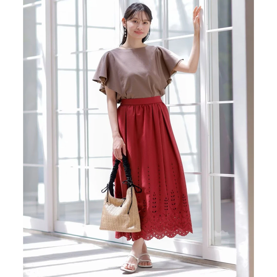【六哥家】夏季新款 A 华丽褶皱纯色镂空雕花刺绣喇叭形半身裙