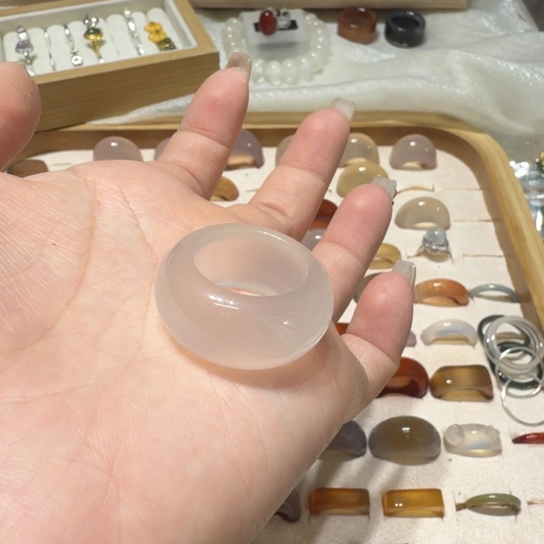 小***.玛瑙/玉髓未镶嵌戒指