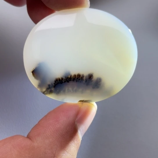 玛瑙/玉髓颈饰未镶嵌鼓**扬