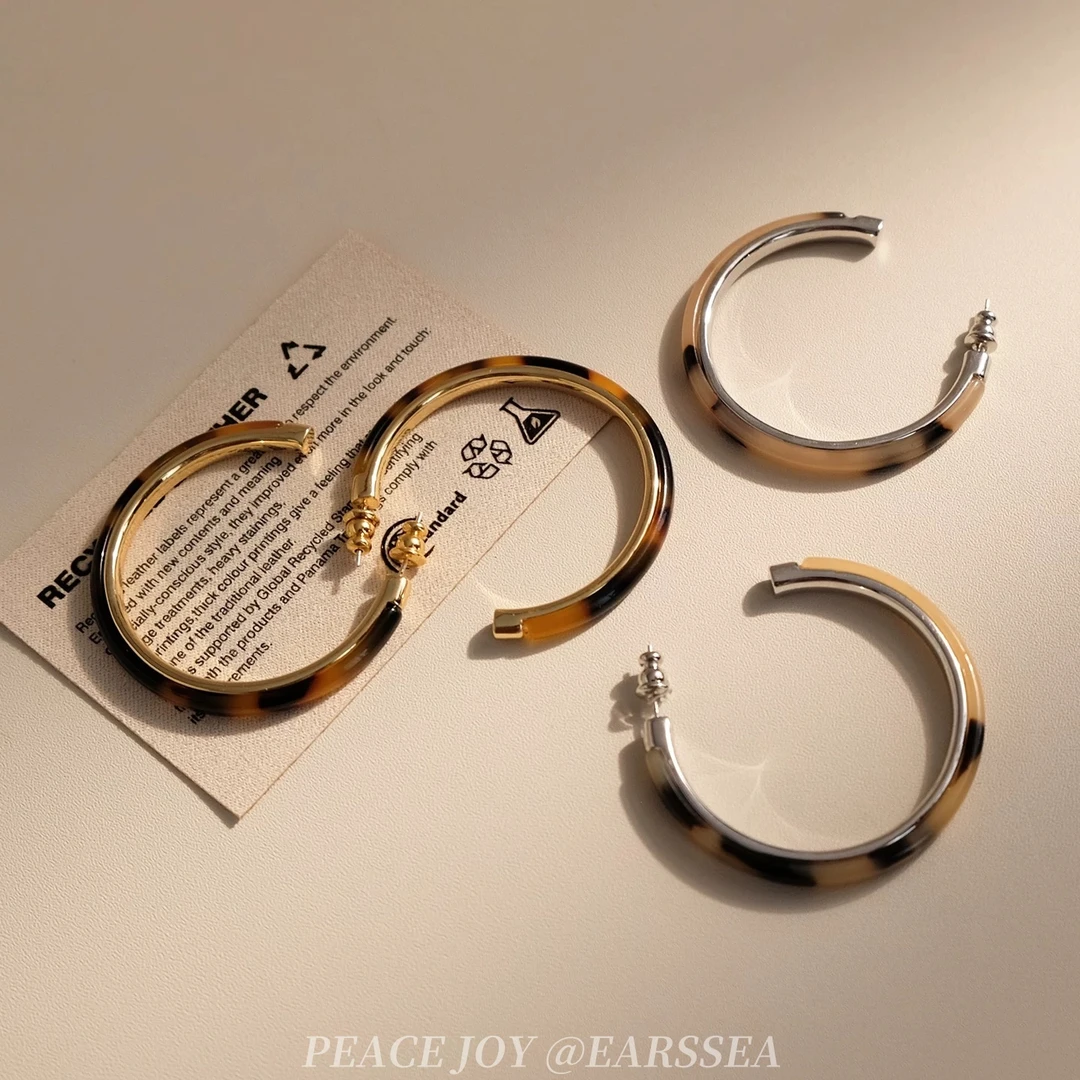 铜合金耳饰 【小野】赵露思同款 爆款玳瑁色豹纹圈圈大气素圈耳圈