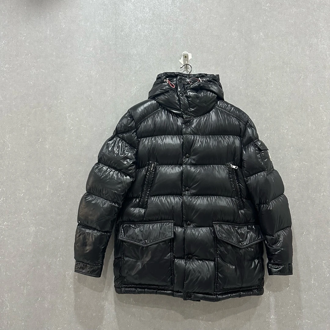 Moncler盟可睐Chiablese系列纯色连帽亮面羽绒服 1码/99新/003342