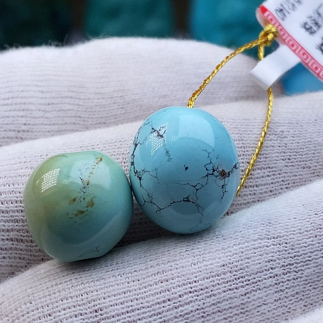 晋***美绿松石未镶嵌珠宝奇石