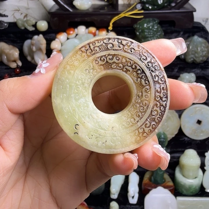 和田玉（糖玉）未镶嵌颈饰