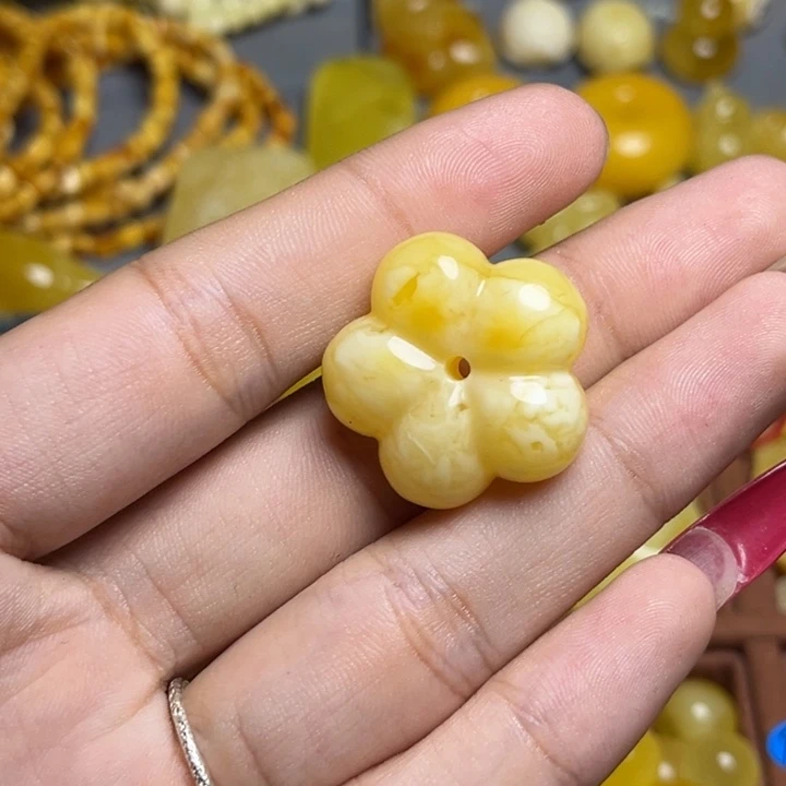 蜜蜡未镶嵌珠宝奇石满蜡白妖花俏色五瓣花