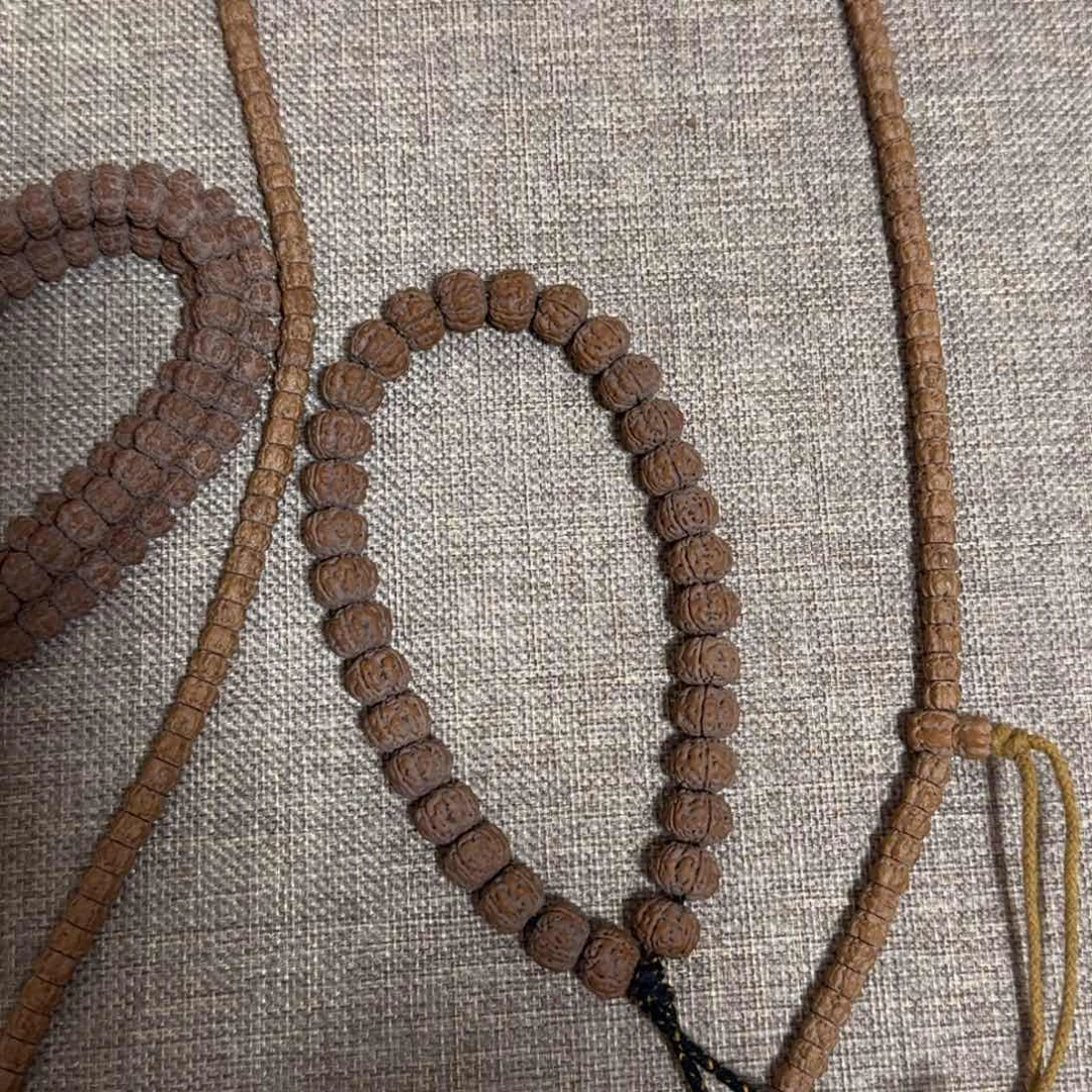 爱***泥吊坠金刚菩提树王