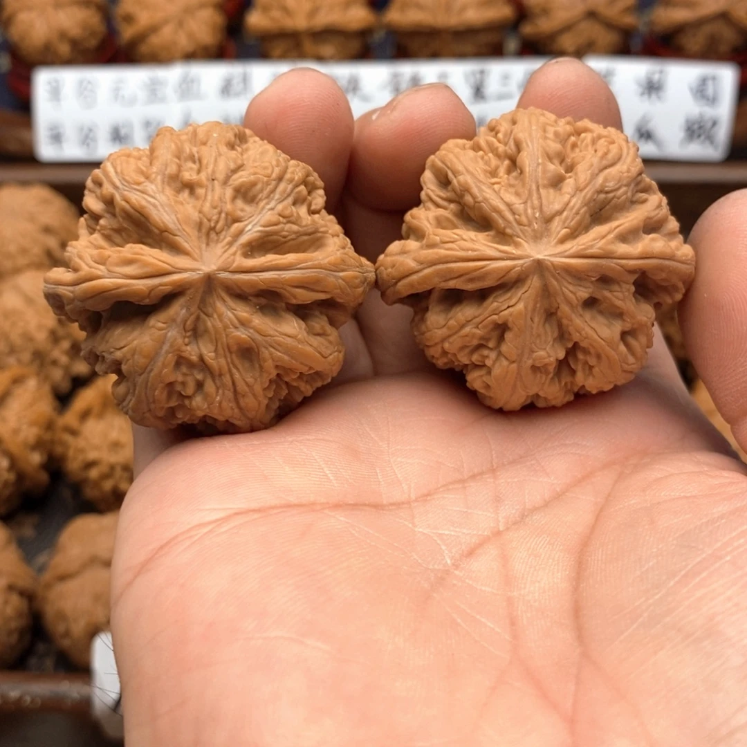 文玩核桃吊坠43尺 全品大粗筋 48