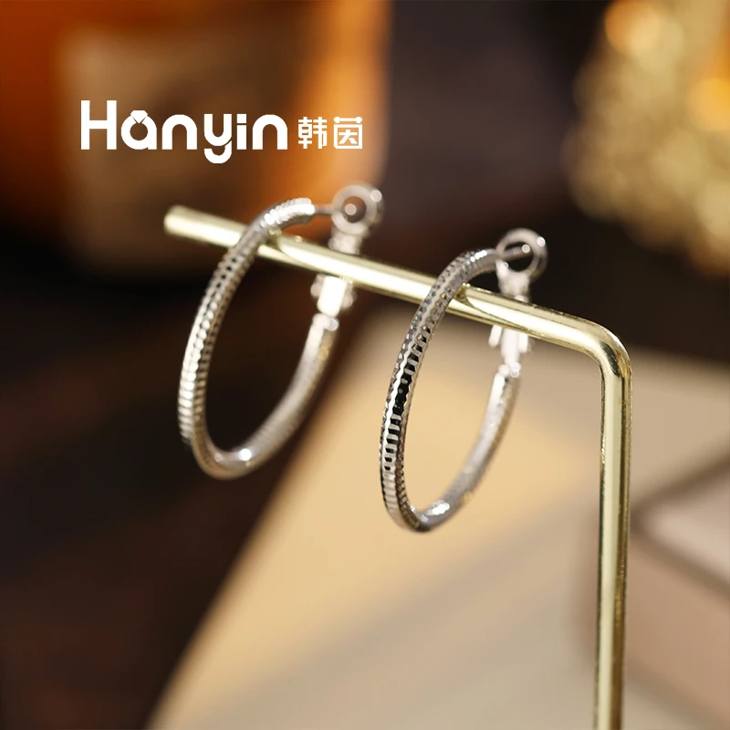铜合金耳饰 925银针3cm光面水波纹C形耳扣时尚百搭气质