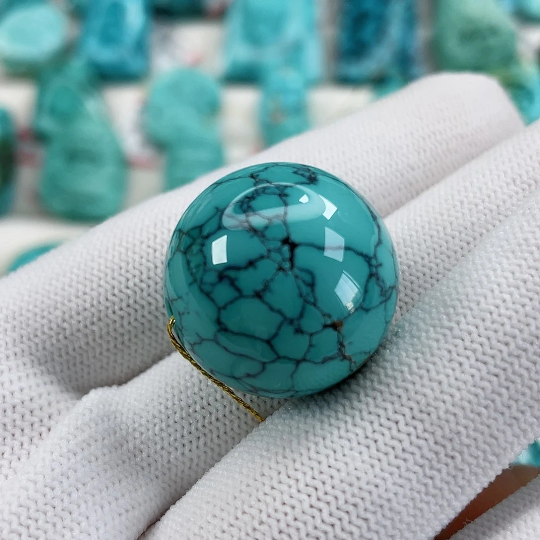 绿松石颈饰未镶嵌