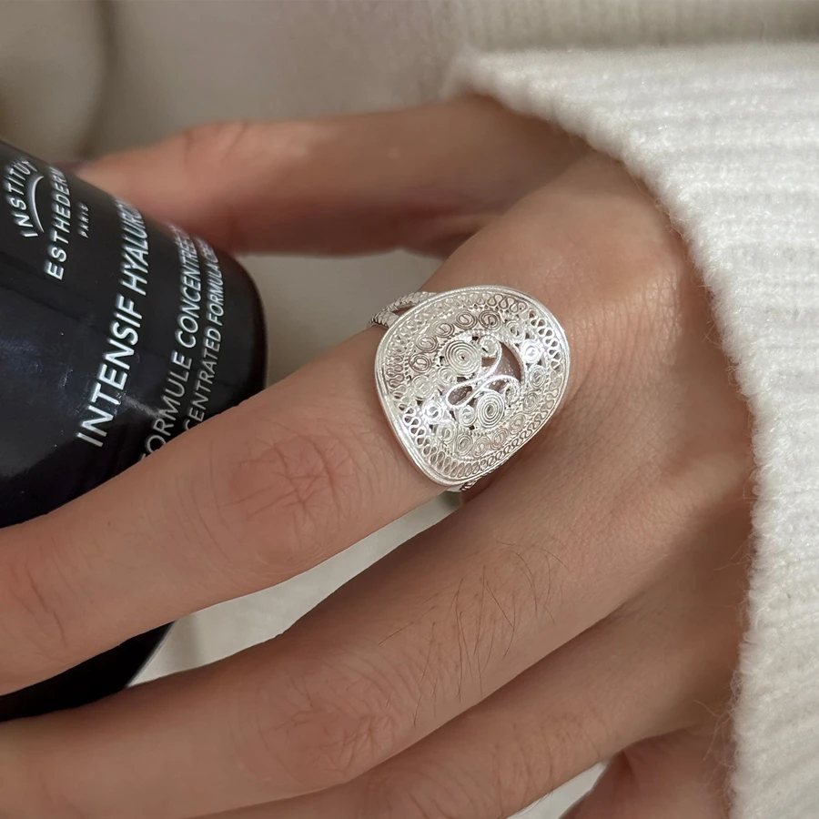 蕾丝花蝴蝶戒指小众设计感2025年新款轻奢时尚简约食指戒开口指环