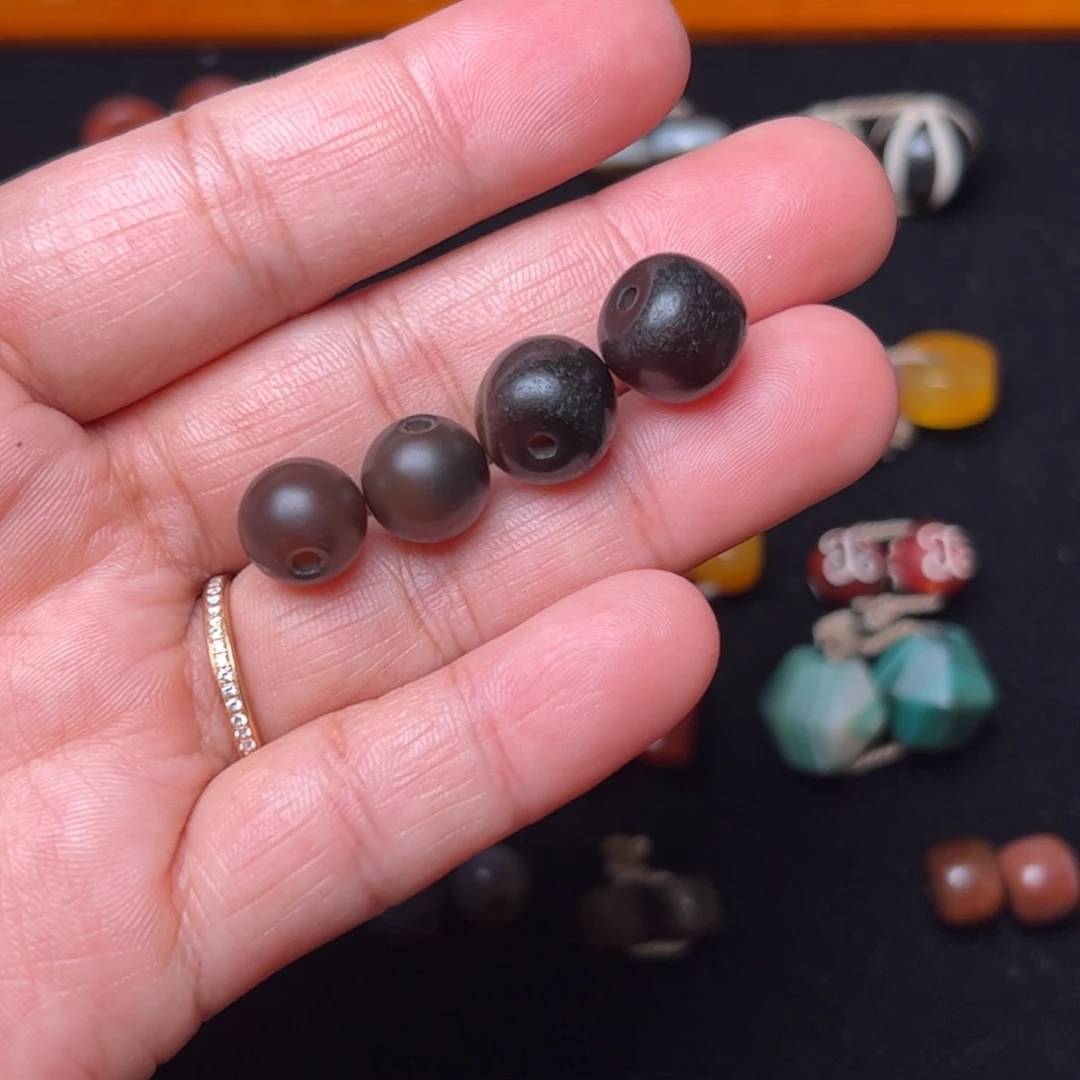 星***空玛瑙/玉髓未镶嵌配饰