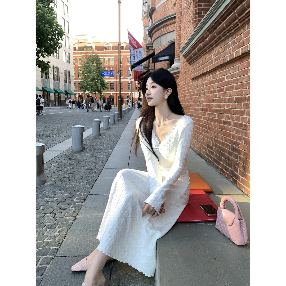 夏诗文 修身V领针织立体提花抽褶设计木耳边连衣裙汉服