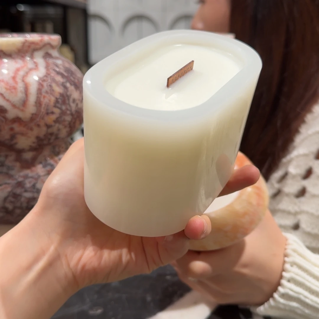 用***4大理石A216。  微瑕 心