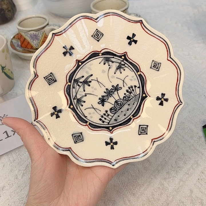 瓷片The first thing