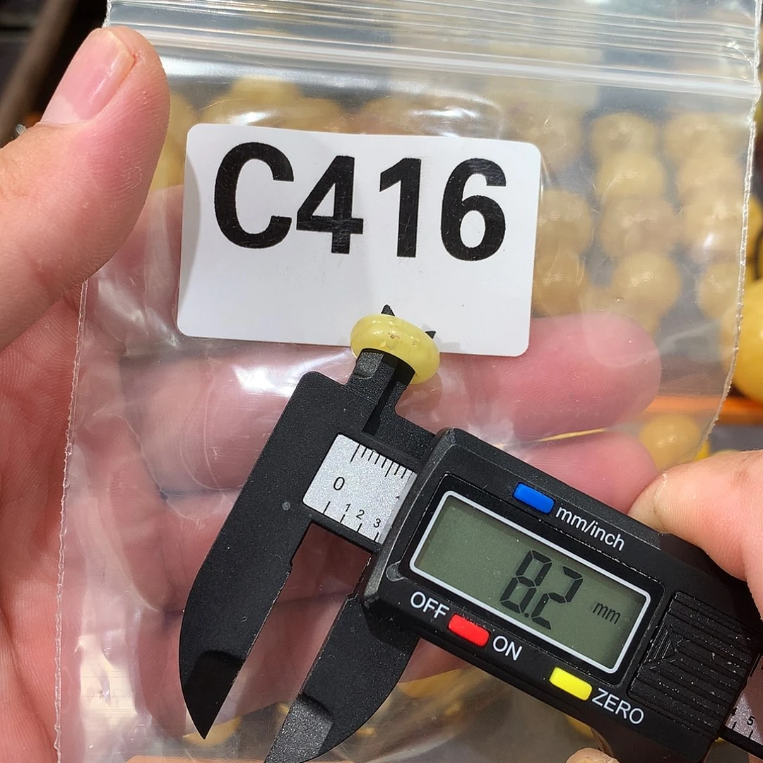 未镶嵌琥珀珠宝奇石