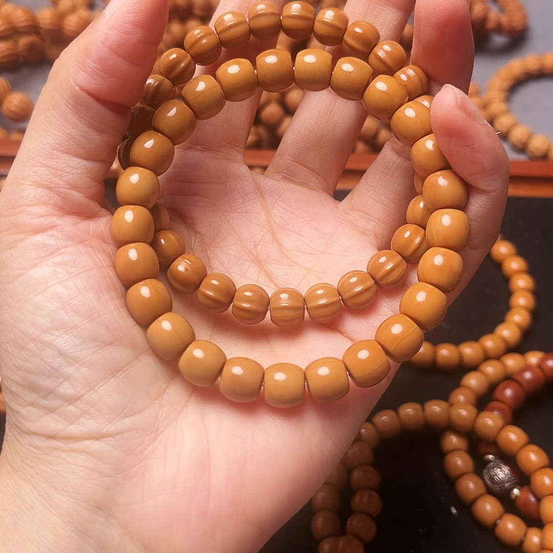 E***4手串桃核直切➕小鲨鱼