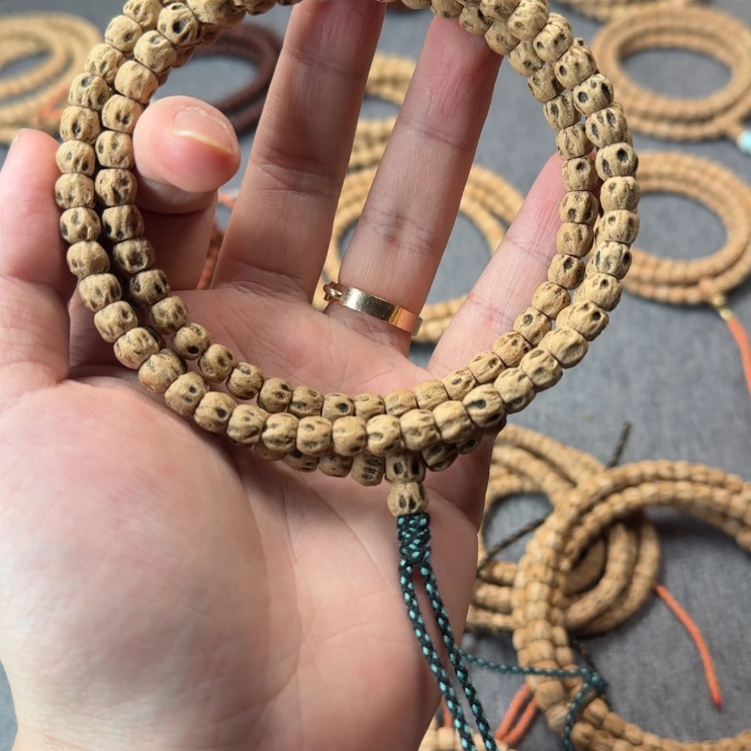 淞***酱吊坠柏香籽/百香籽