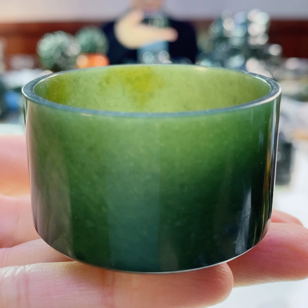 未镶嵌和田玉（青玉）摆件