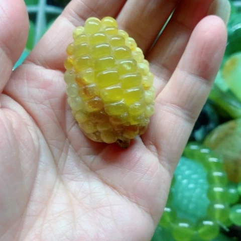 蛇纹石玉未镶嵌手把件