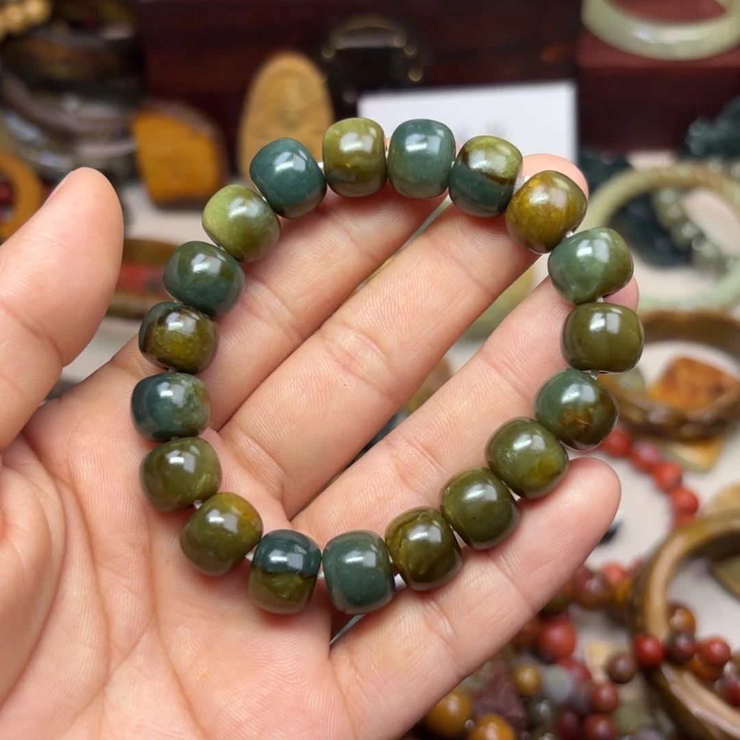 岫岩河磨玉（透闪石质玉）颈饰未镶嵌一*