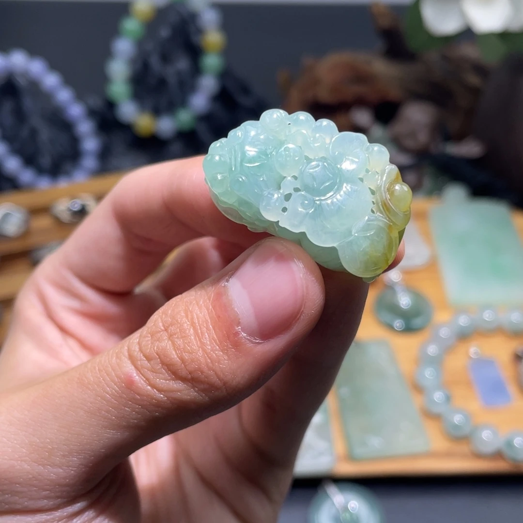 定制翡翠未镶嵌吊坠