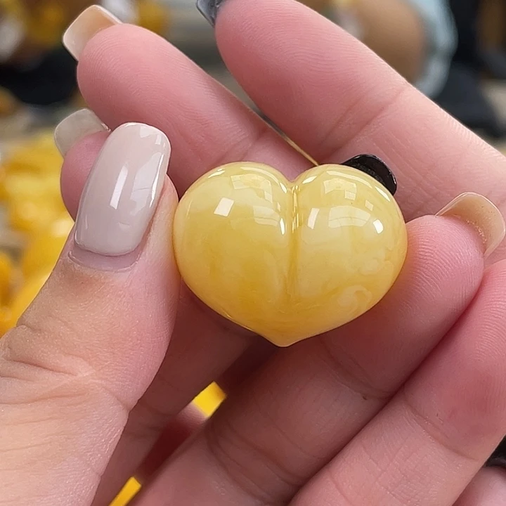 琥珀未镶嵌珠宝奇石h13