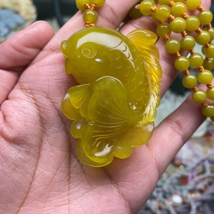 蛇纹石玉未镶嵌吊坠