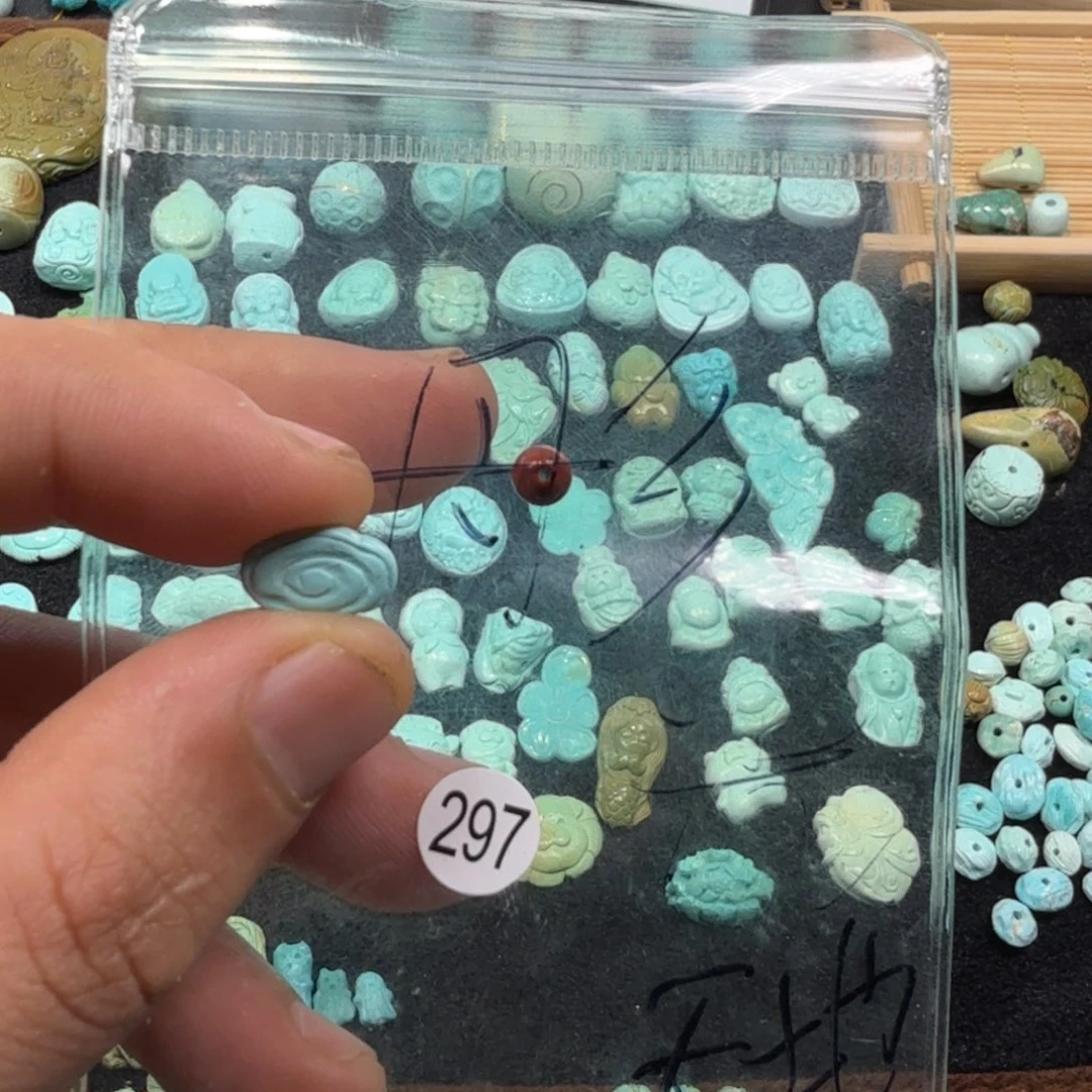 南红玛瑙未镶嵌珠宝奇石