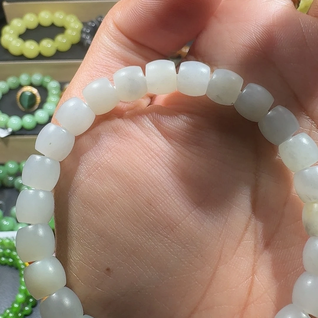 和田玉（糖玉）未镶嵌手链