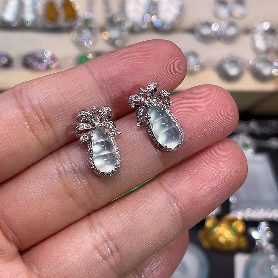 翡翠18K金镶嵌耳饰玻璃种福豆