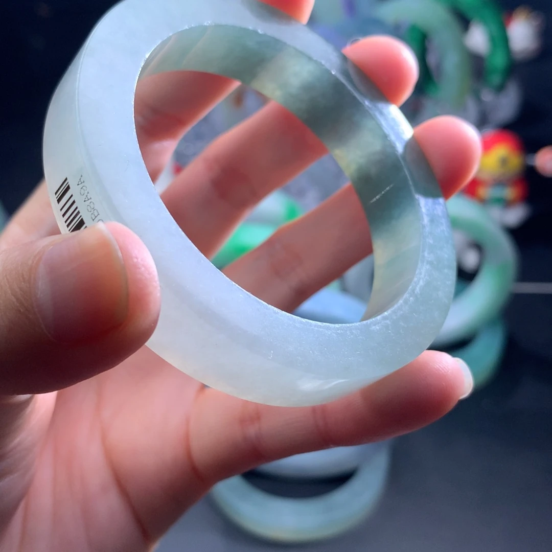 定制翡翠手镯未镶嵌