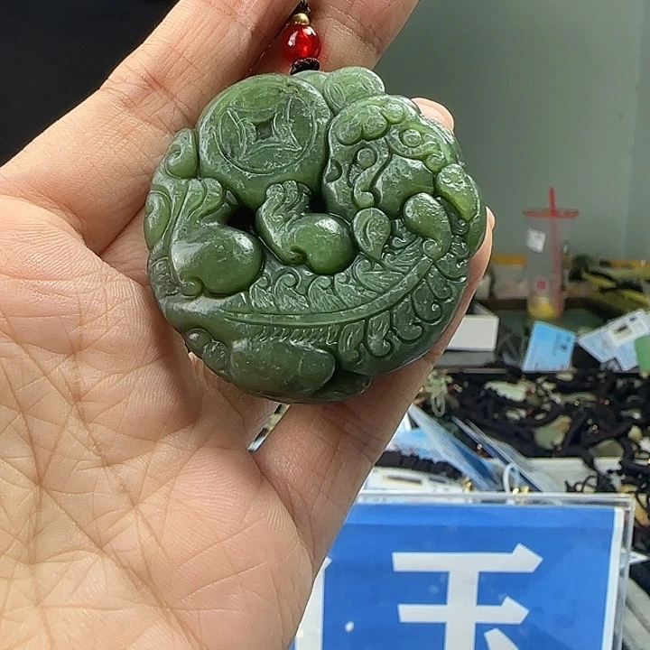 颈饰未镶嵌和田玉