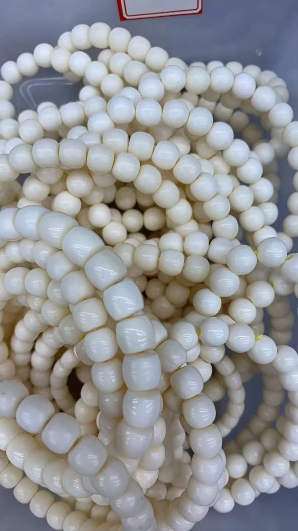 438（手串）改价链接，根据直播间展示为准多样性发货其一